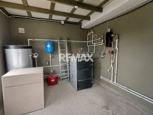 88.900 EUR