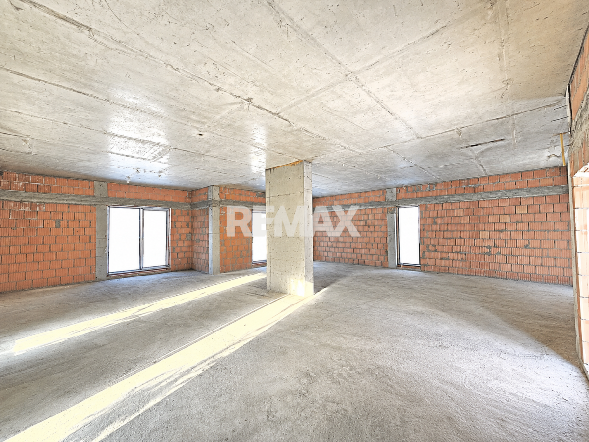 179.000 EUR