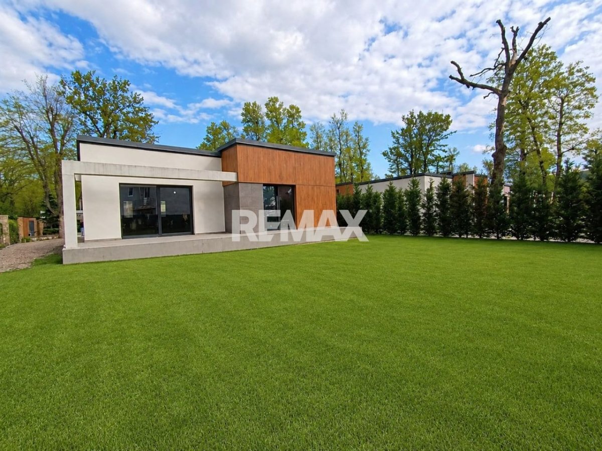 179.000 EUR