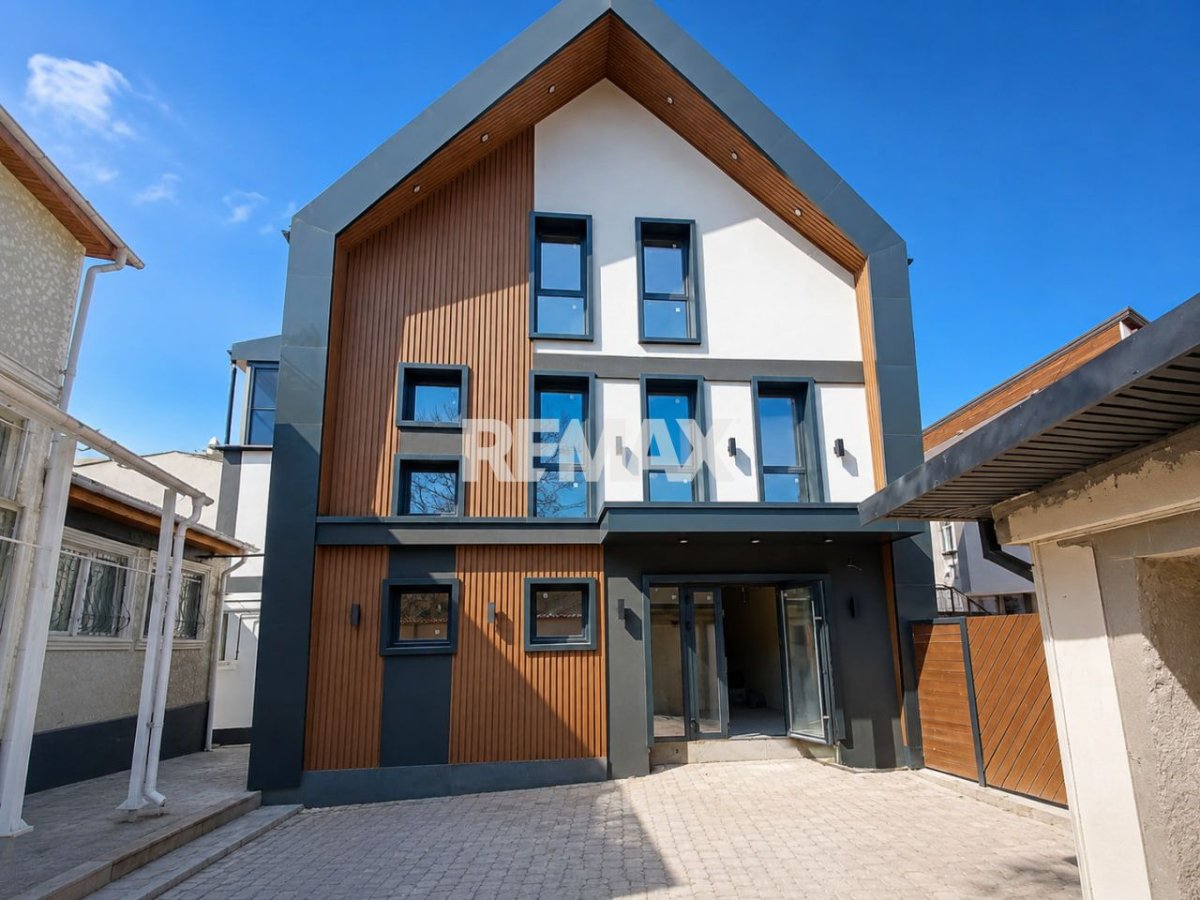 6.000 EUR