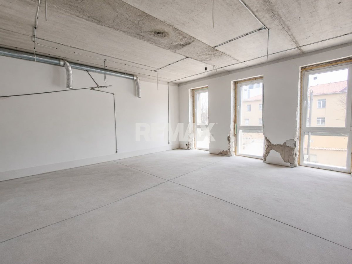 6.000 EUR
