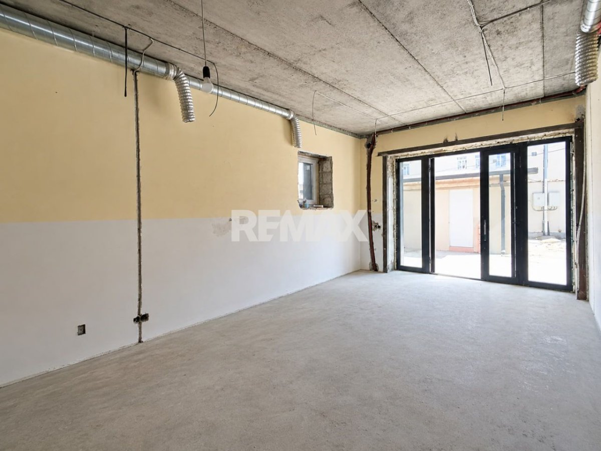 6.000 EUR