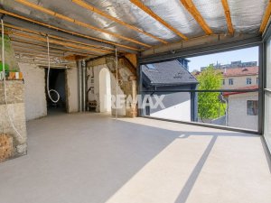 6.000 EUR