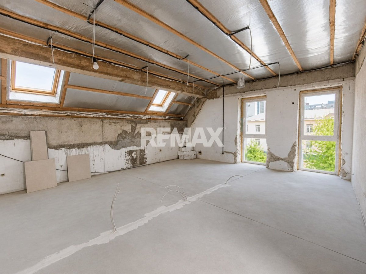 6.000 EUR