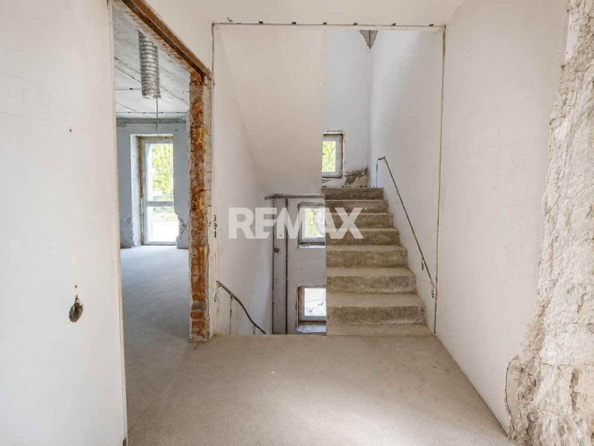 6.000 EUR