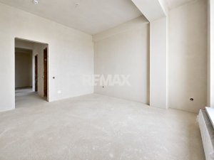 137.900 EUR