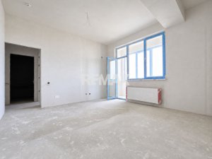137.900 EUR