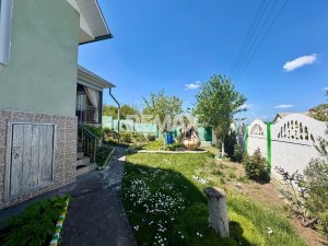 57.900 EUR