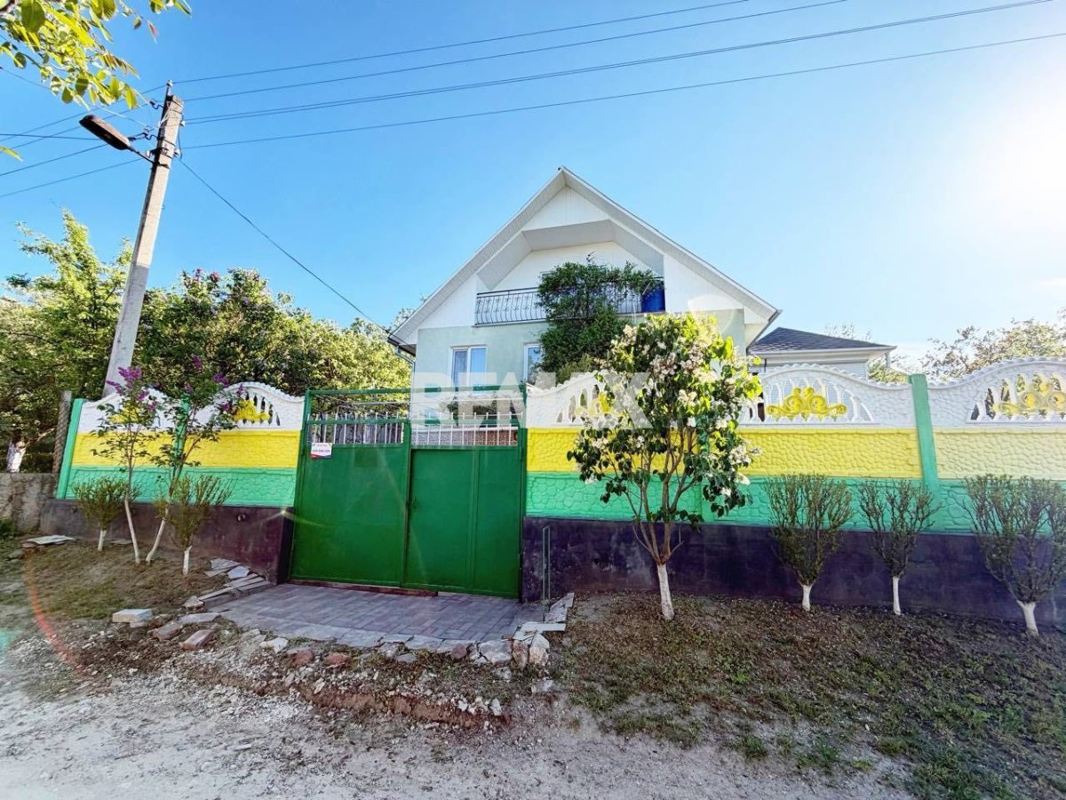 57.900 EUR