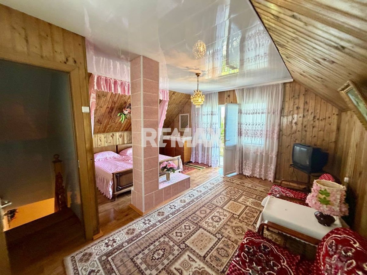 57.900 EUR