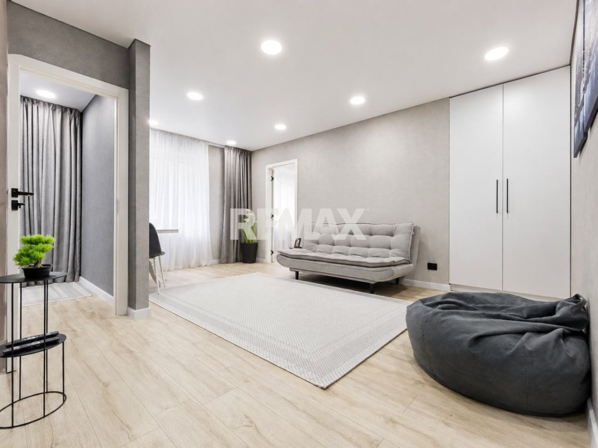 99.000 EUR