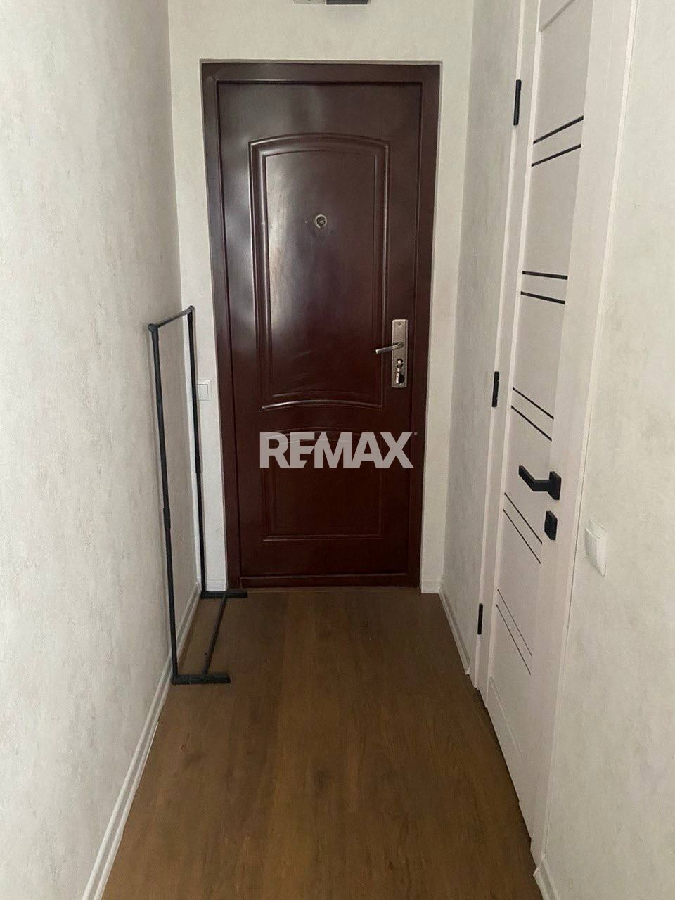 21.900 EUR