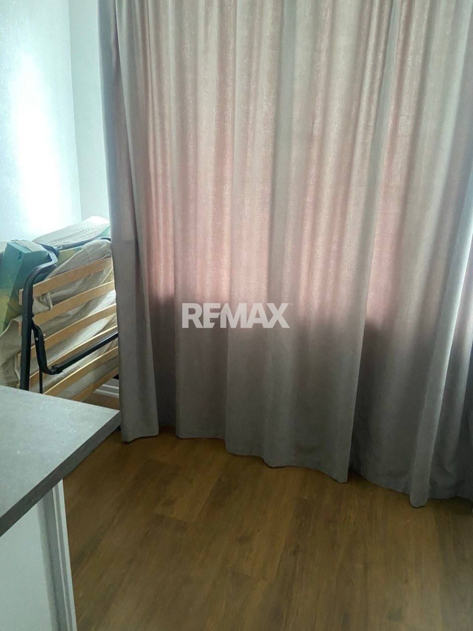 21.900 EUR