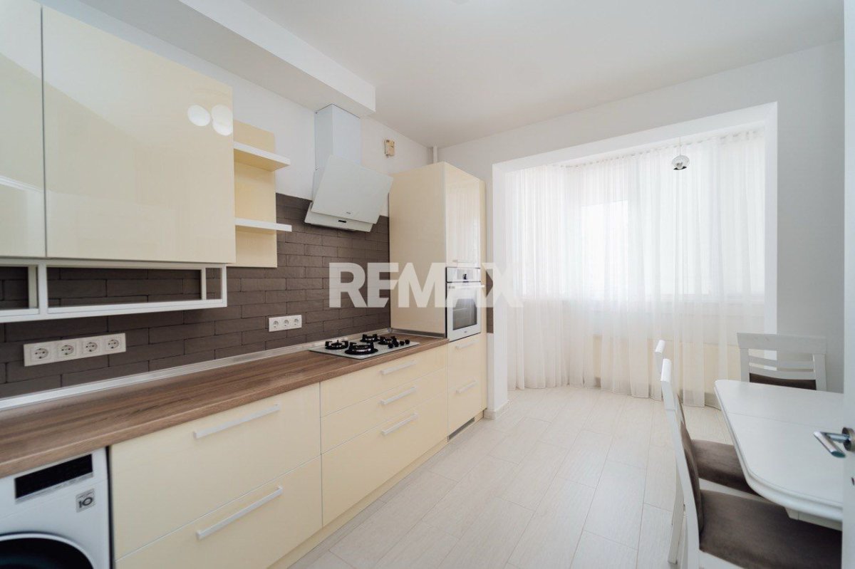 115.000 EUR
