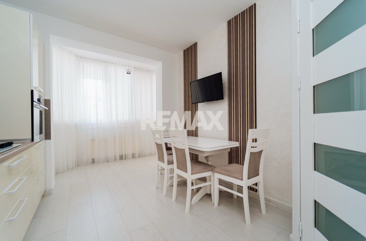 115.000 EUR
