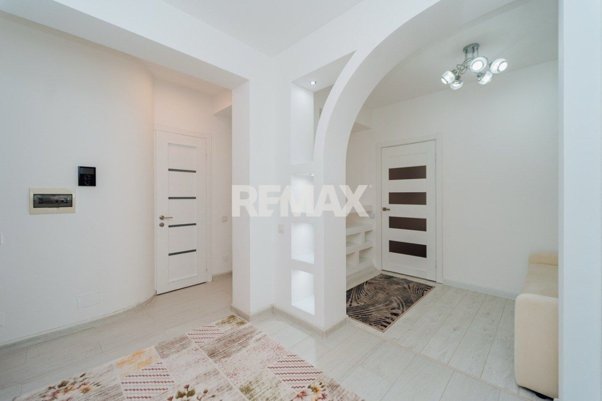 115.000 EUR