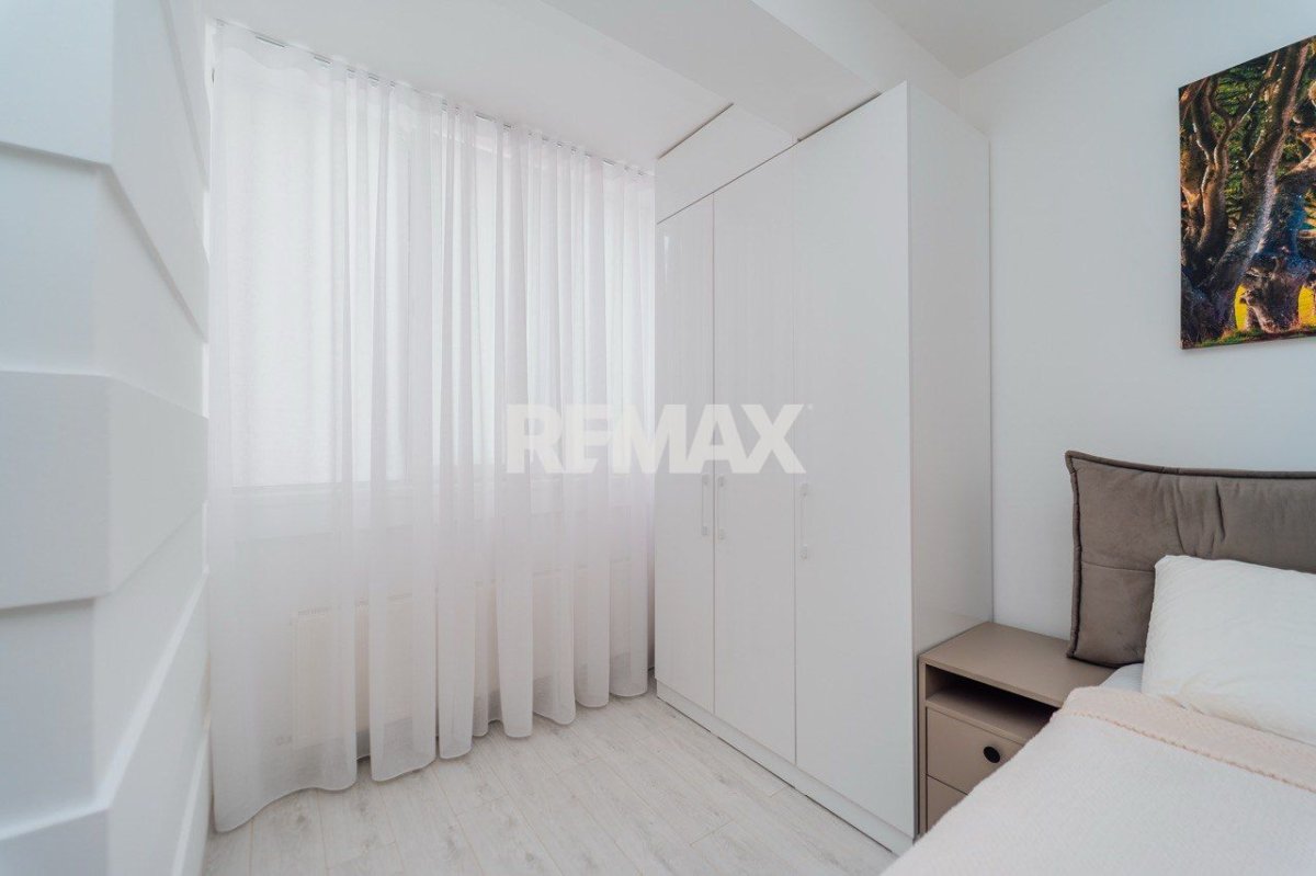 115.000 EUR