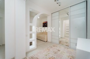 115.000 EUR
