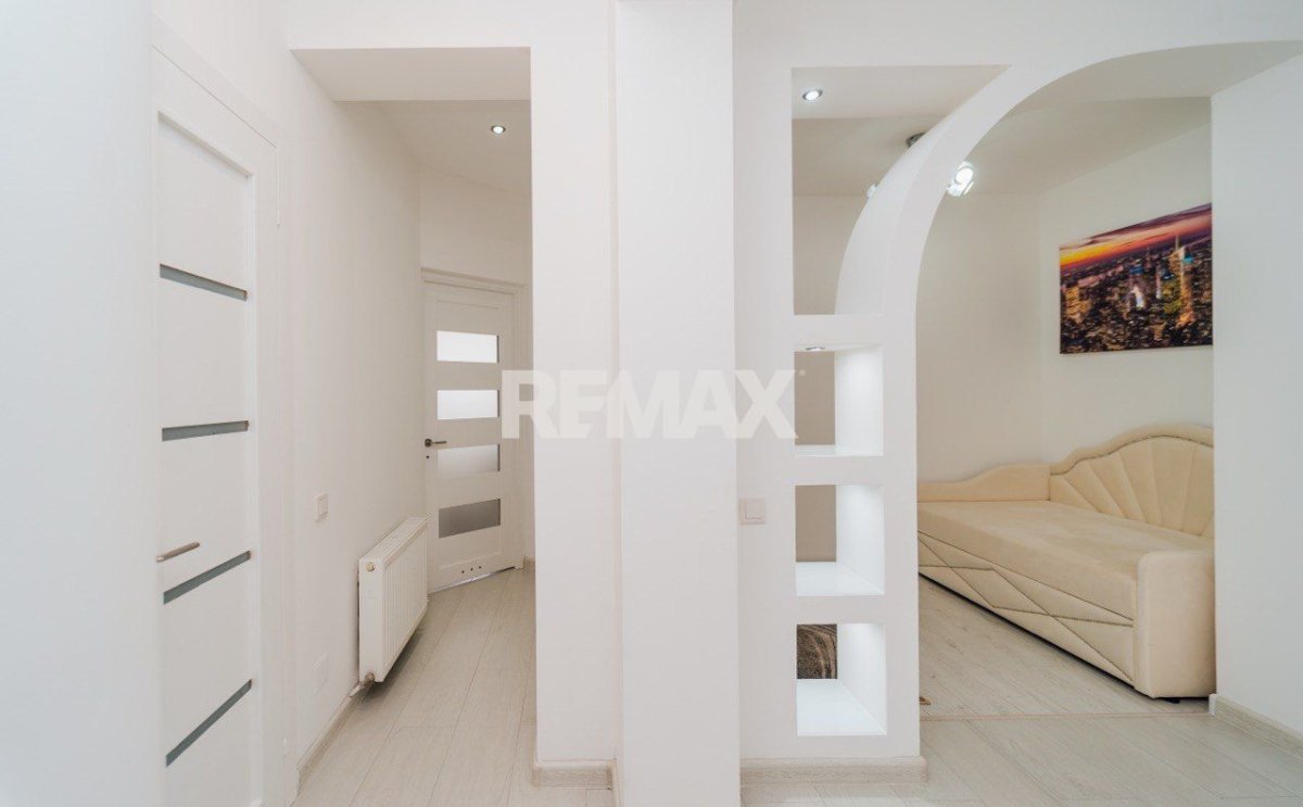 115.000 EUR