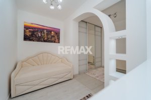 115.000 EUR
