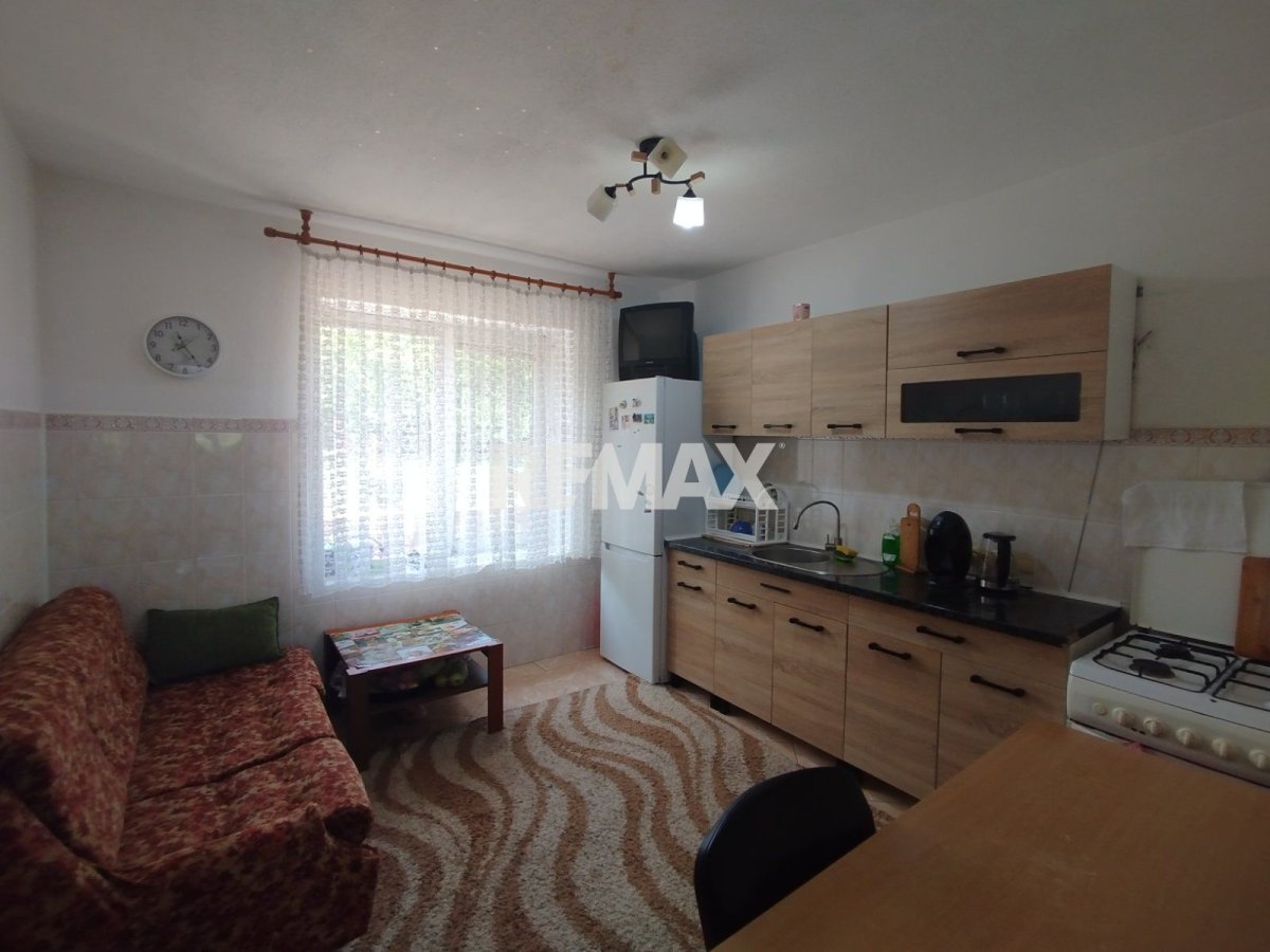 145.000 EUR